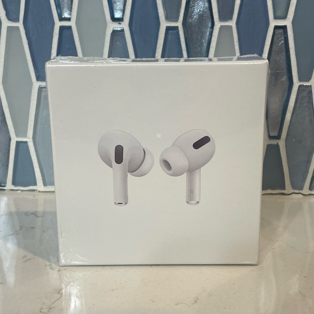 Wireless Earbuds with Charging Case